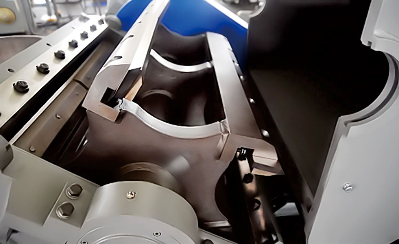 Virtus Equipment E Series Granulator V-cut Rotor Technology